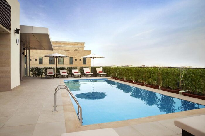 فندق بمسبح خاص الرياض